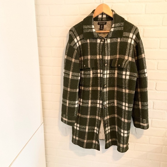 Rachel Zoe Shacket Plaid Cream Military Green Oversized Long sleeve Sz M - Picture 3 of 13